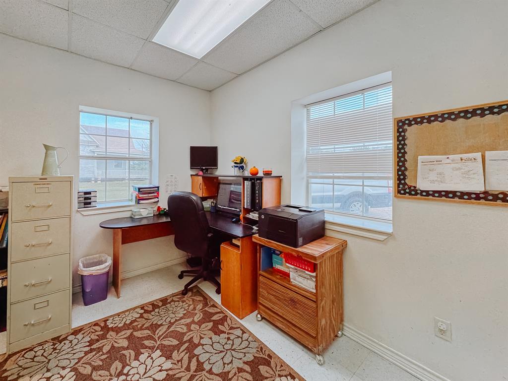 902 E Calhoun Street Property Photo 11