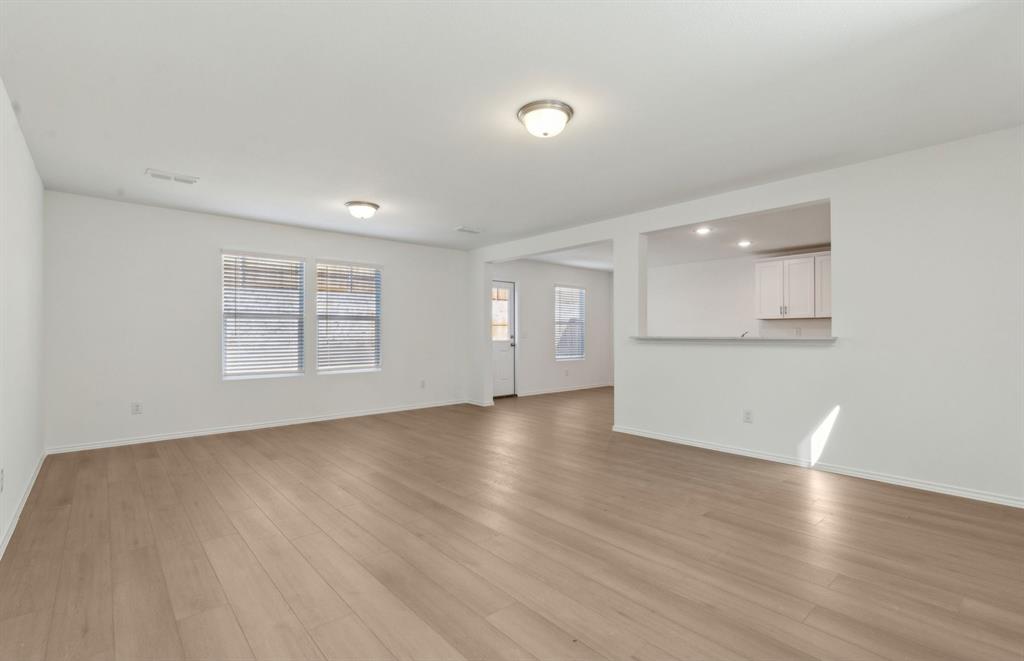 1017 Clear Dusk Lane Property Photo 3