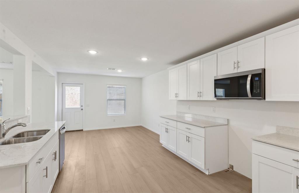 1017 Clear Dusk Lane Property Photo 4