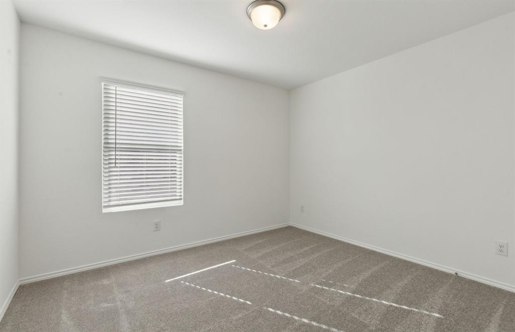1017 Clear Dusk Lane Property Photo 7