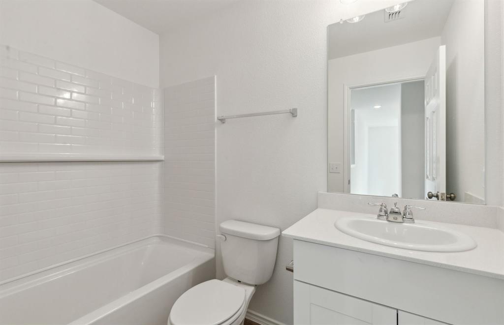 1017 Clear Dusk Lane Property Photo 9