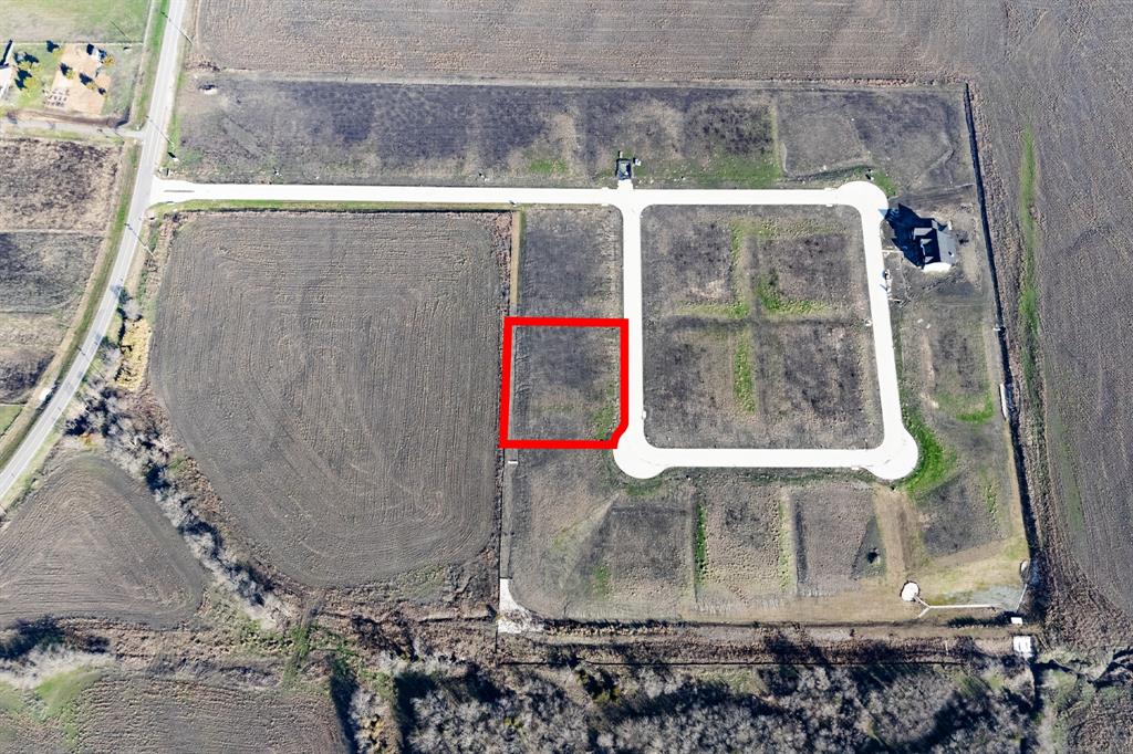 6100 Pinnacle Street Property Photo 3