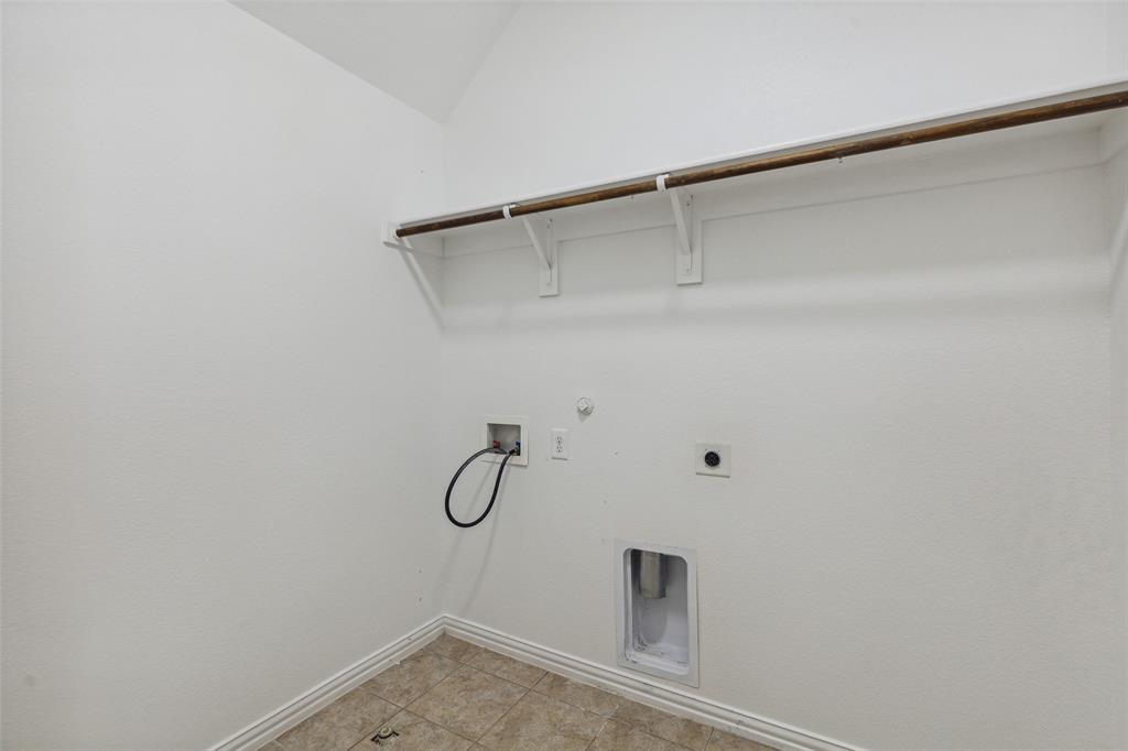 3737 Nottingham Drive Property Photo 23