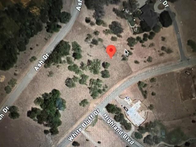 19100 White Bluff Drive Property Photo 2