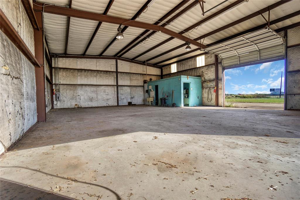 6000 W Interstate 30 Property Photo 16
