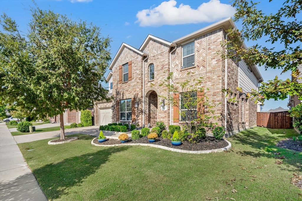 9821 Pikes Peak Place Property Photo 1