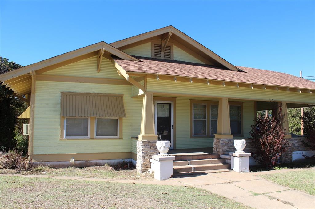 231 N 3rd Avenue Property Photo