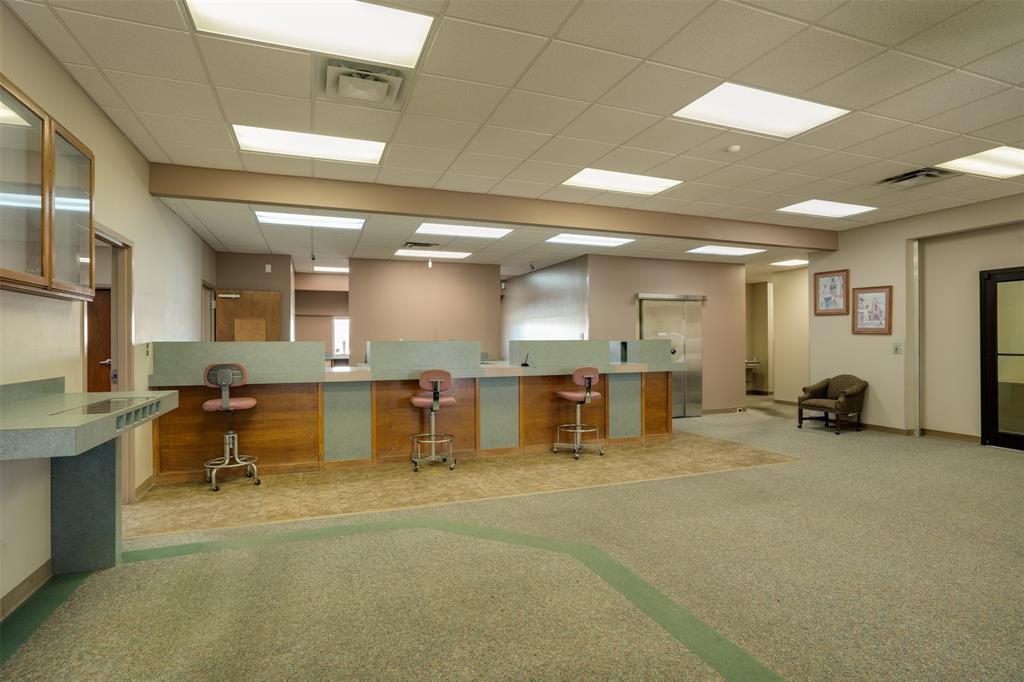 2618 Old Iowa Park Road Property Photo 3