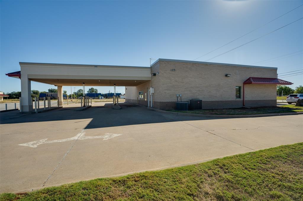 2618 Old Iowa Park Road Property Photo 30
