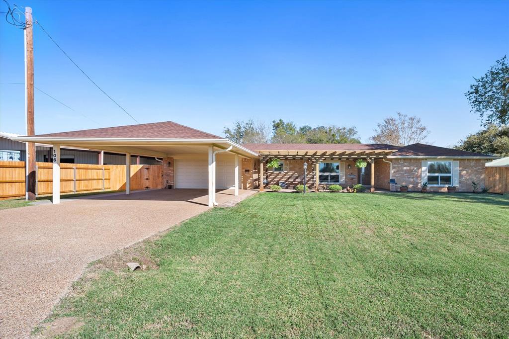 106 Coke Street Property Photo 1
