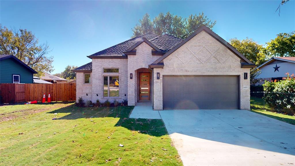 1423 E Marshall Drive Property Photo