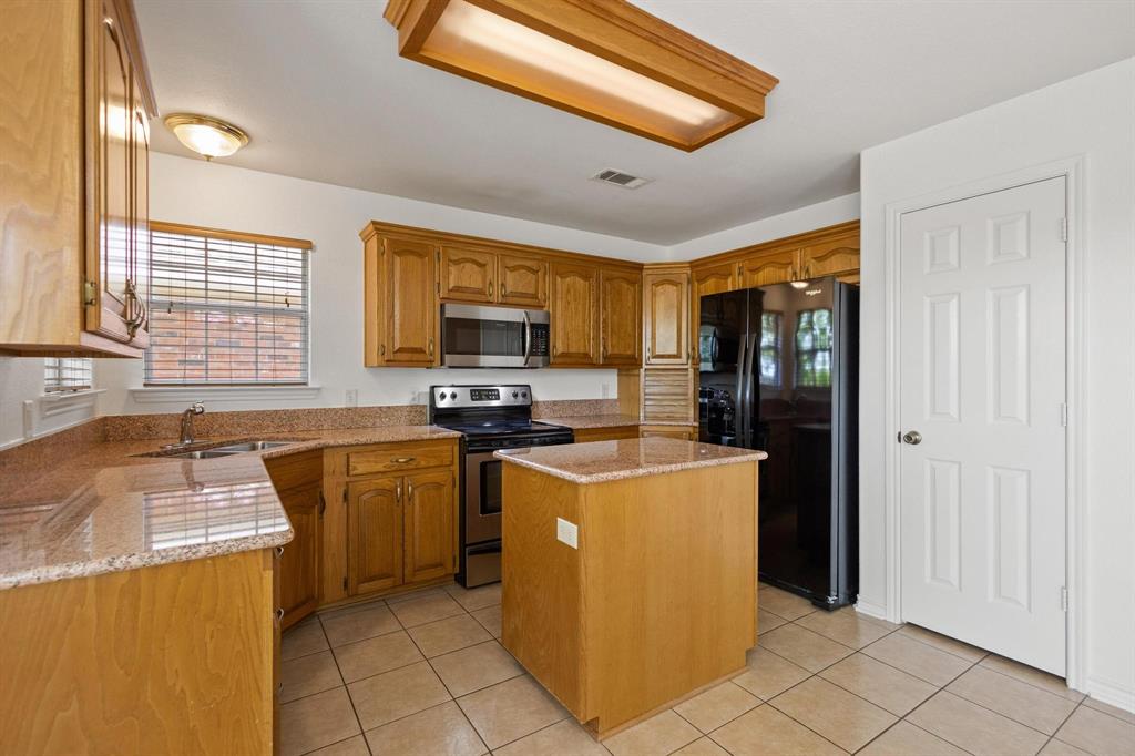 623 Madison Place Property Photo 10