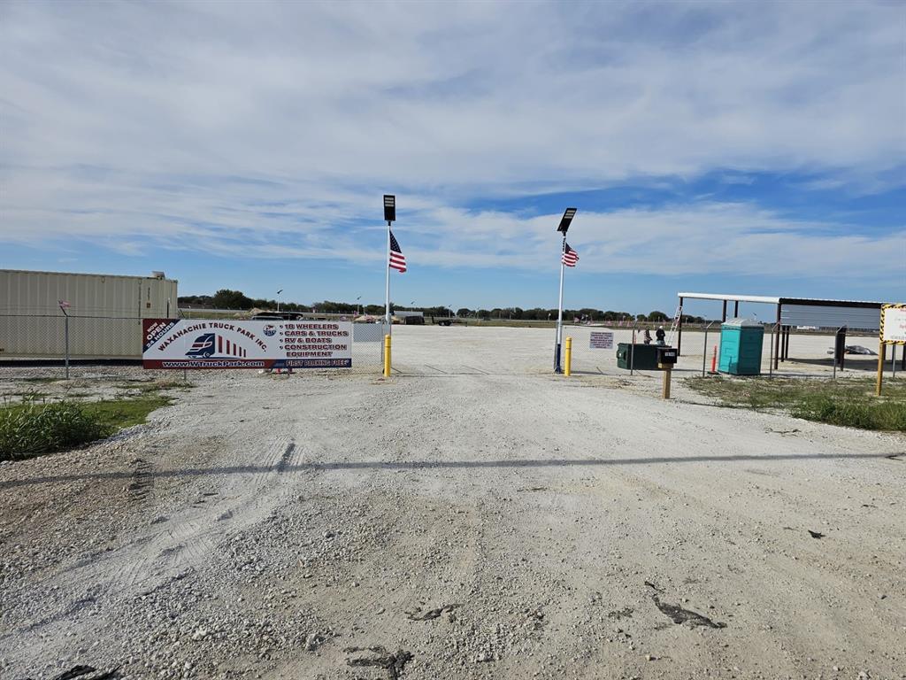 0 I-35e Property Photo