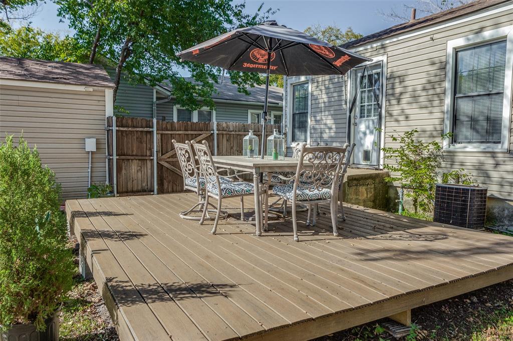 4821 Calmont Avenue Property Photo 12