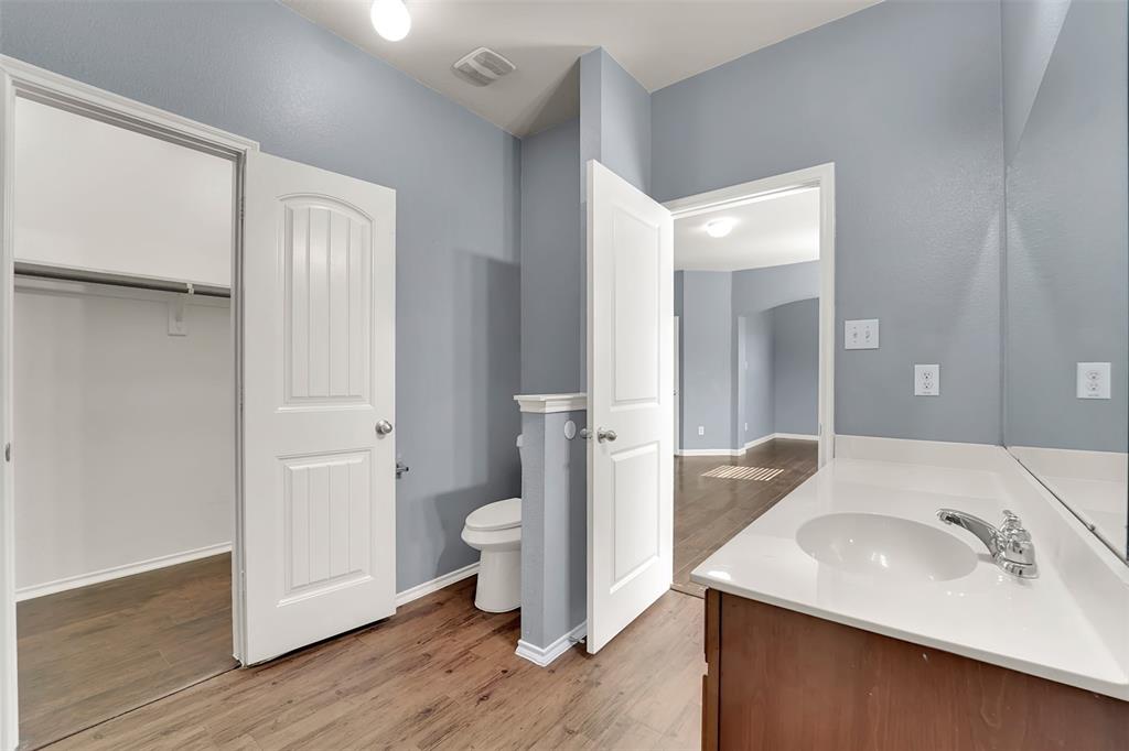 1004 Cedar Hollow Drive Property Photo 11