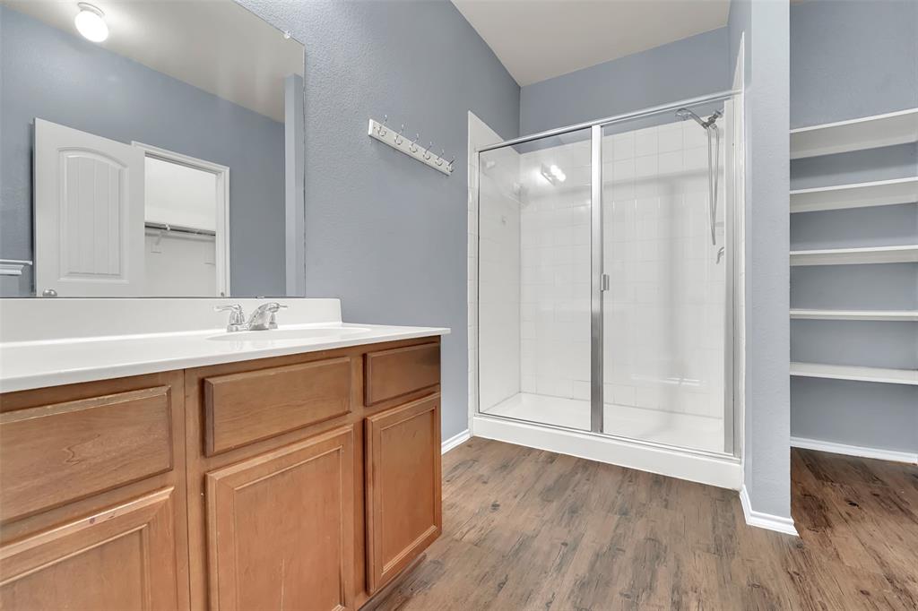 1004 Cedar Hollow Drive Property Photo 12