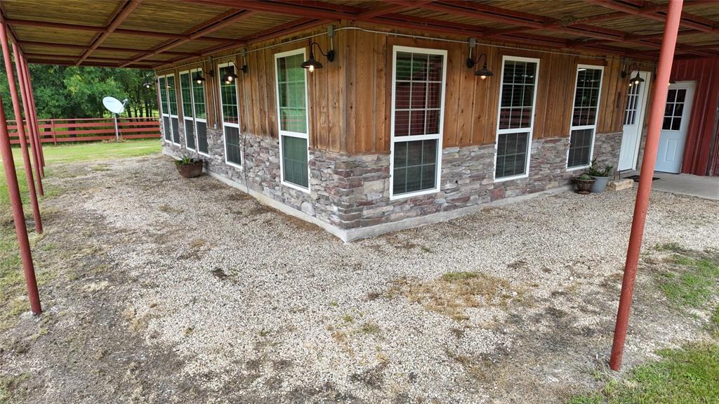 308 Fcr 995 Property Photo 9
