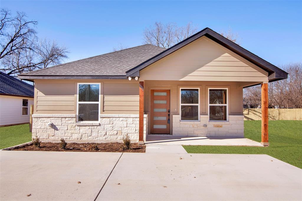 1011 S Grand Property Photo 1