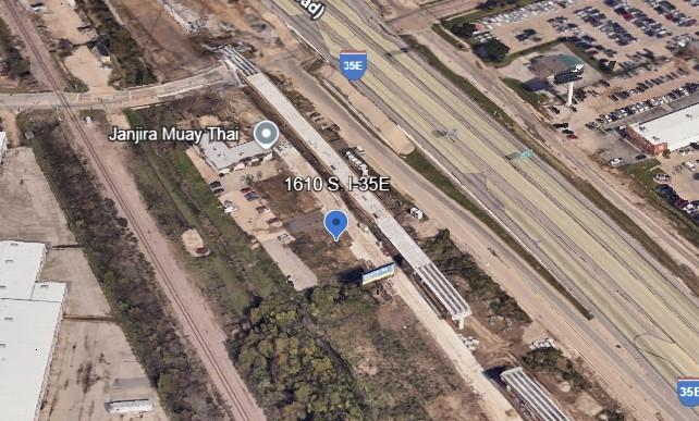 1610 S Interstate 35e Property Photo 2