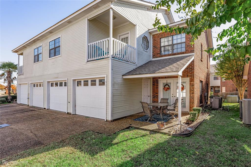 57 Meadow Creek Drive Property Photo 3