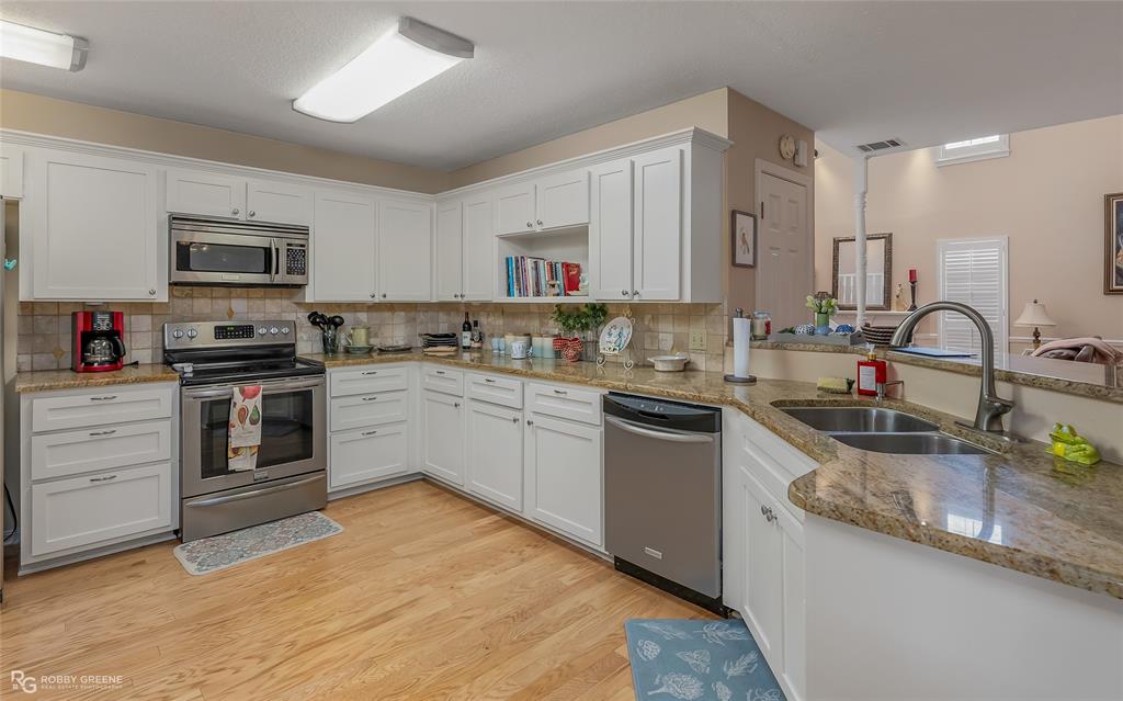 57 Meadow Creek Drive Property Photo 11