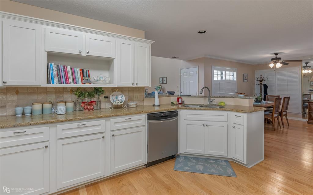 57 Meadow Creek Drive Property Photo 12