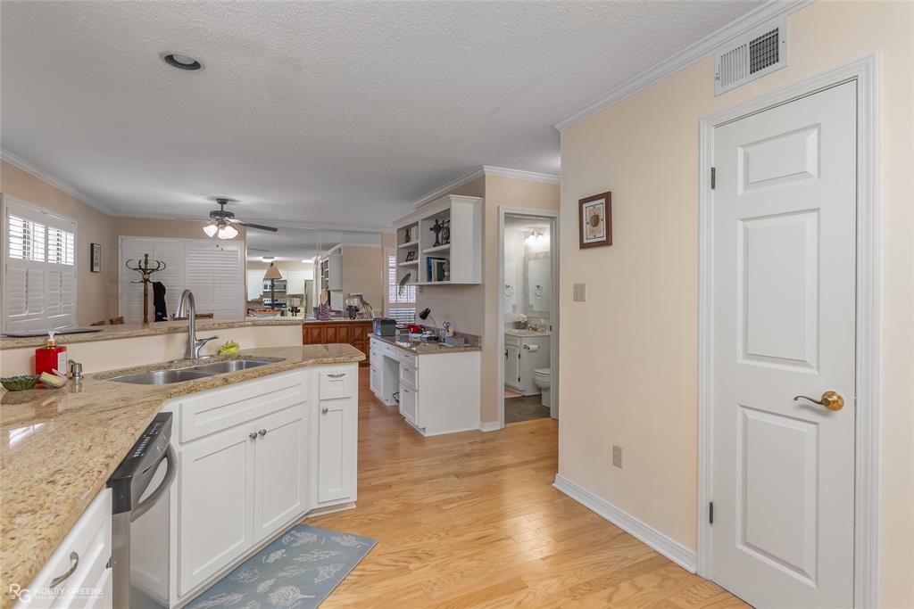 57 Meadow Creek Drive Property Photo 13
