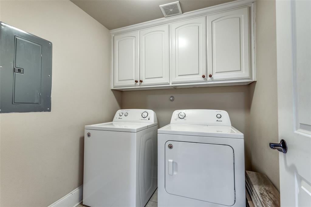 500 Waters Edge Drive Property Photo 17