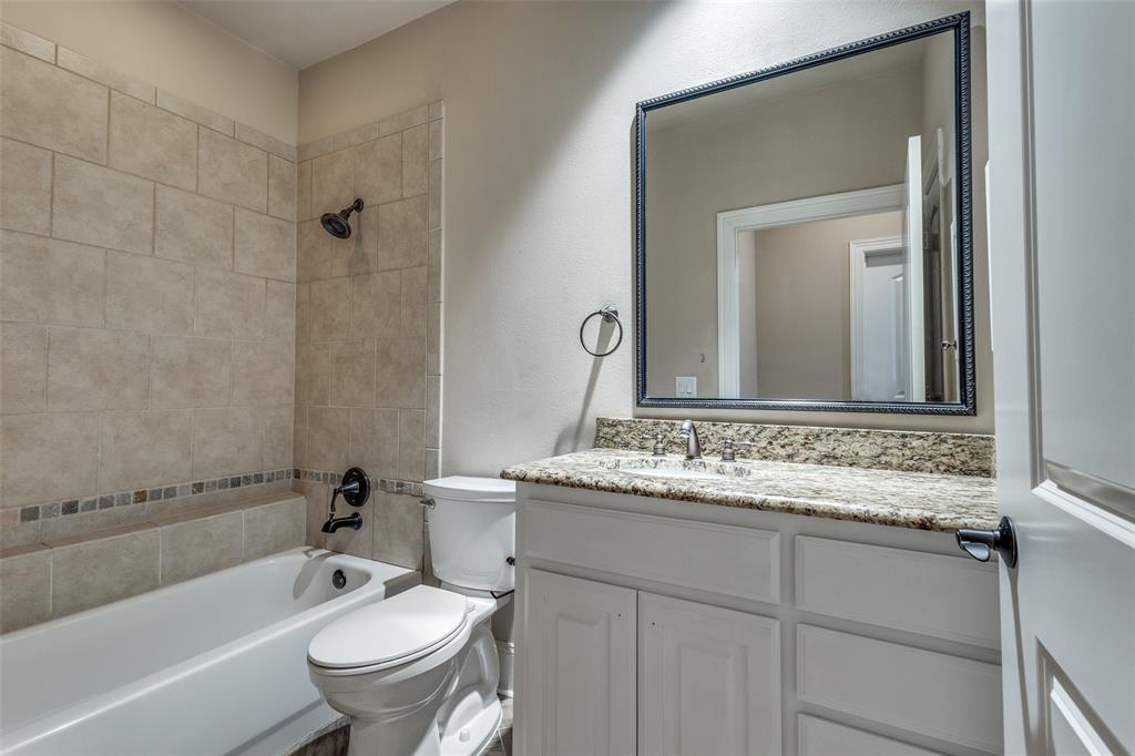 500 Waters Edge Drive Property Photo 25