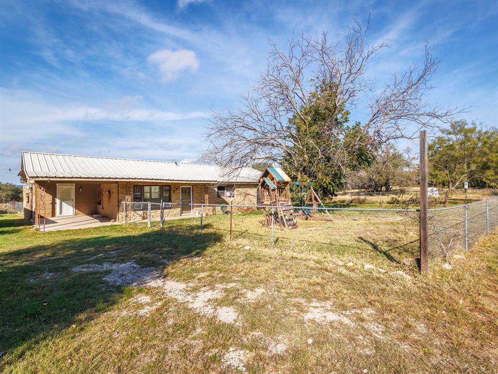 8468 County Road 259 Property Photo