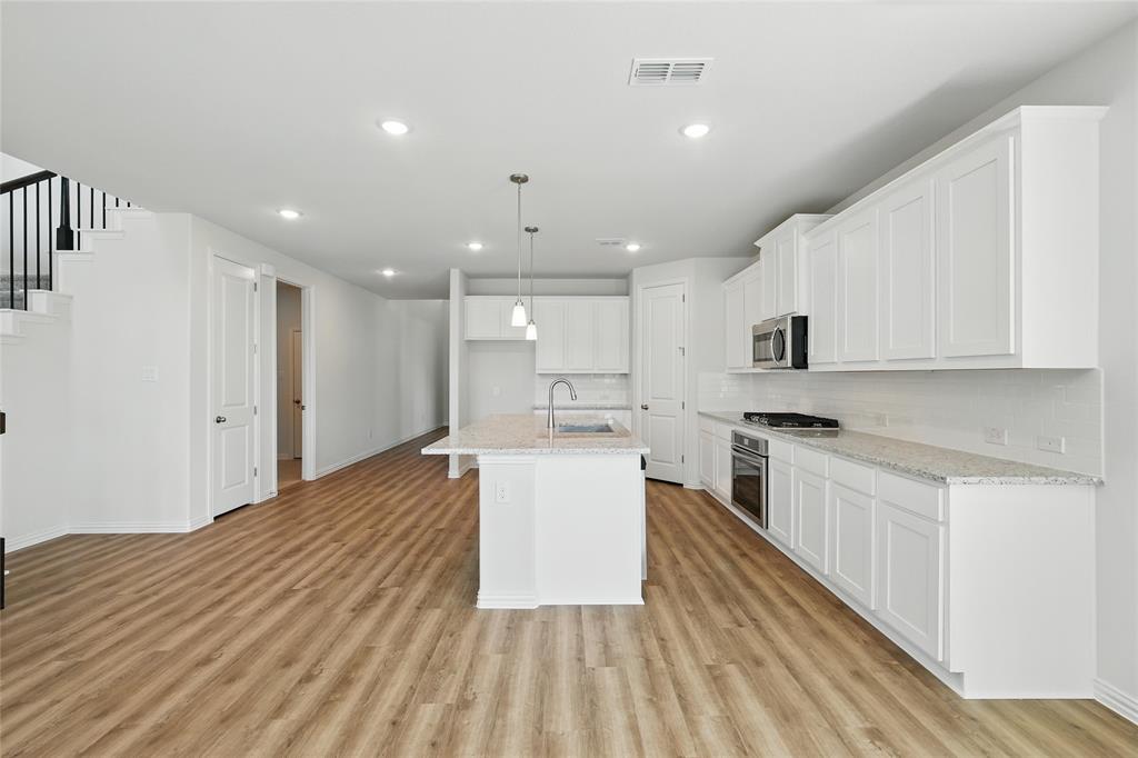 1220 Staffords Point Lane Property Photo 4