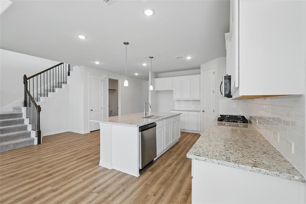 1220 Staffords Point Lane Property Photo 5