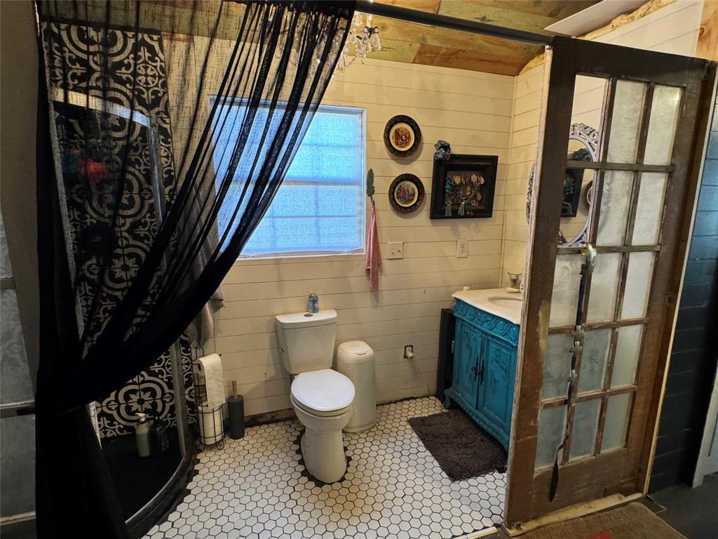 457 County Road 387 Property Photo 17