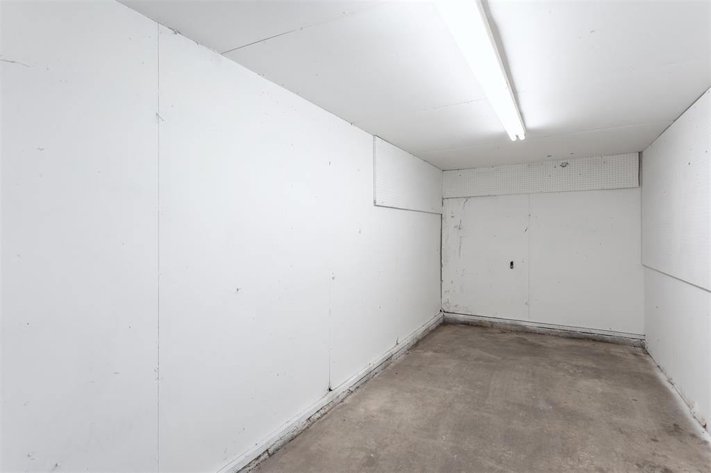 600 W Main Street Property Photo 14
