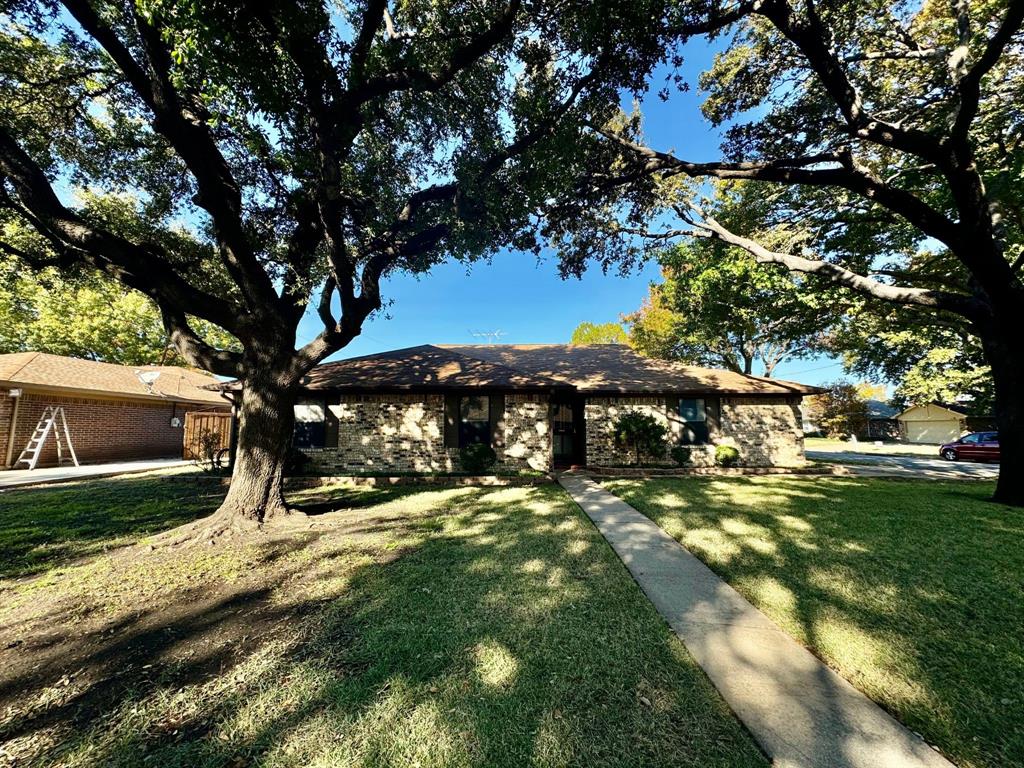 7113 Bermuda Court Property Photo