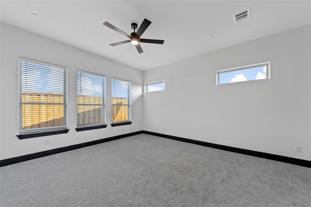 1302 Genoa Circle Property Photo 13