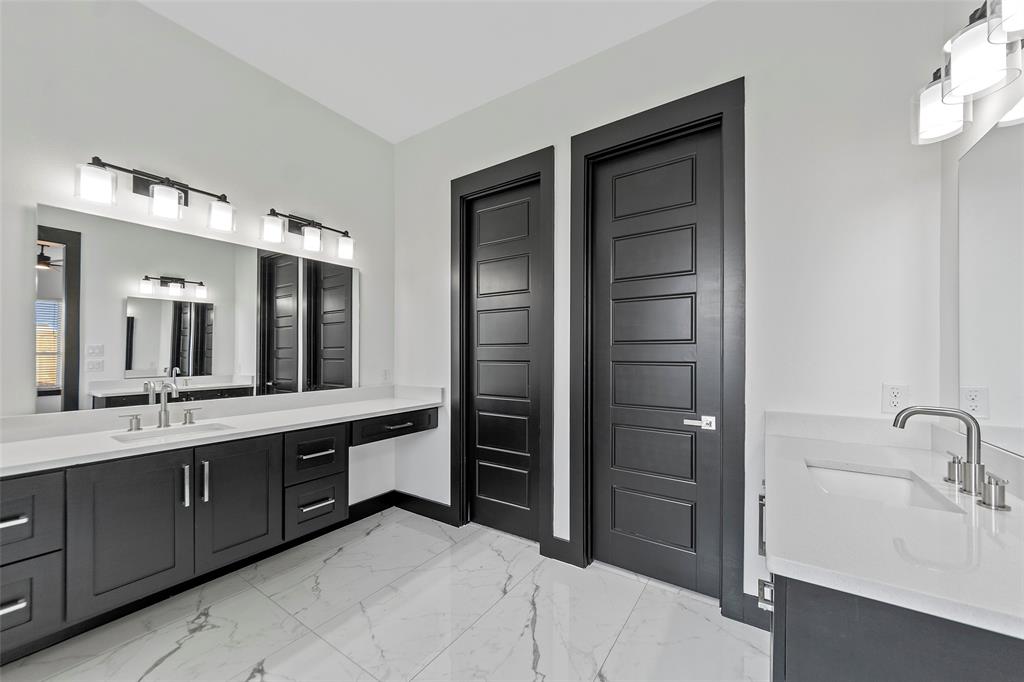 1302 Genoa Circle Property Photo 15