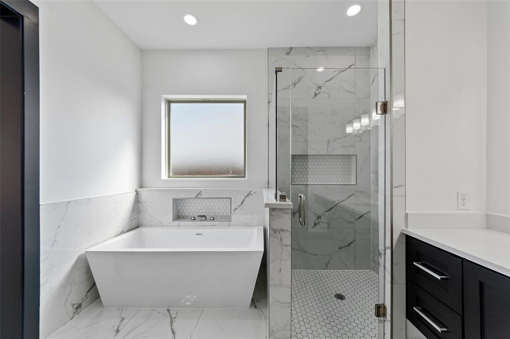 1302 Genoa Circle Property Photo 16