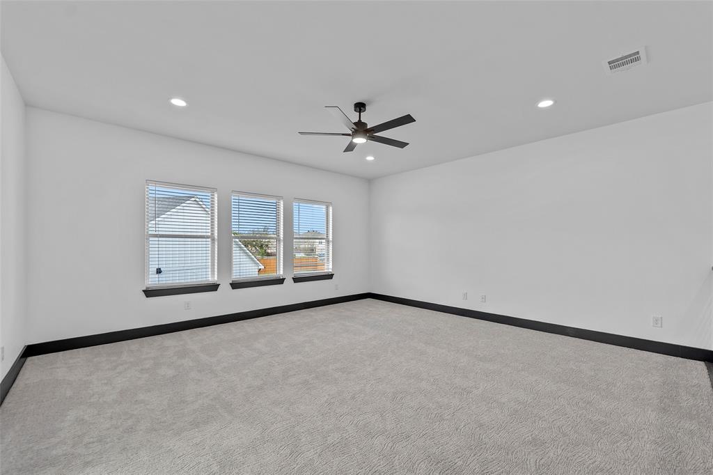 1302 Genoa Circle Property Photo 18