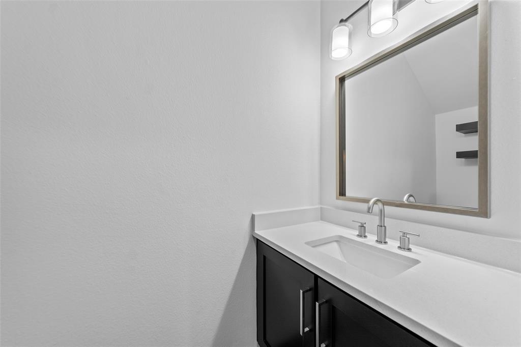 1302 Genoa Circle Property Photo 28