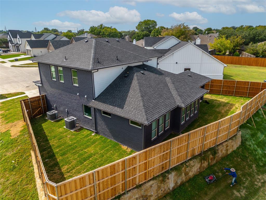 1302 Genoa Circle Property Photo 35