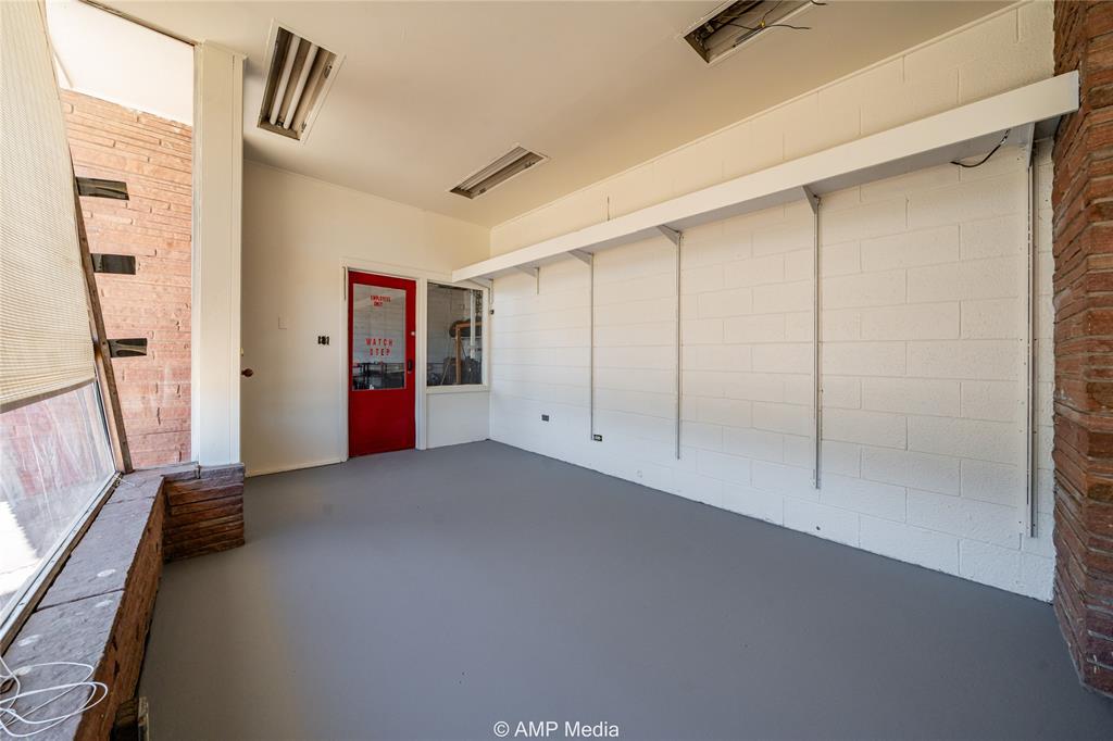 413 N Swenson Street Property Photo 11