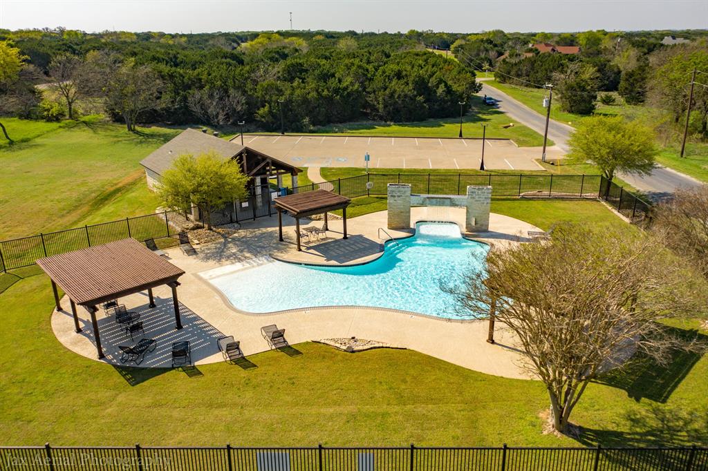 18062 Forrest Drive Property Photo 9
