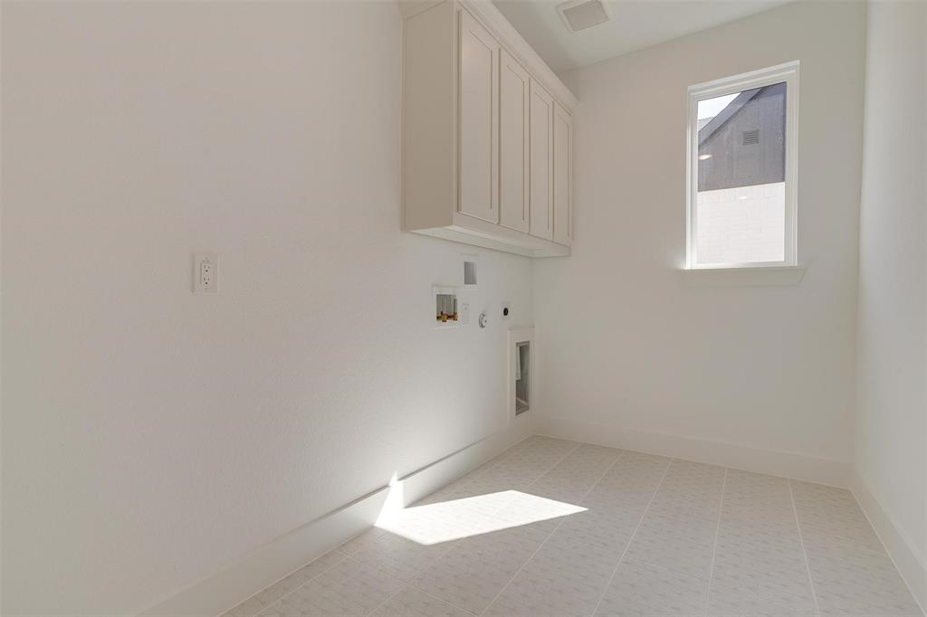 137 Paxton Circle Property Photo 38