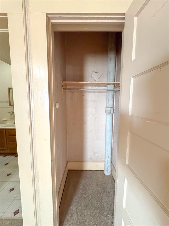 611 N Stratton Street Property Photo 4