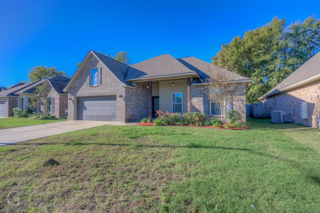1104 Eli Connor Drive Property Photo 3