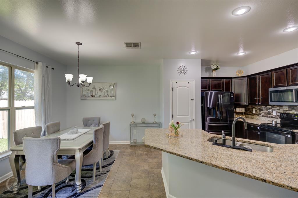 1104 Eli Connor Drive Property Photo 6