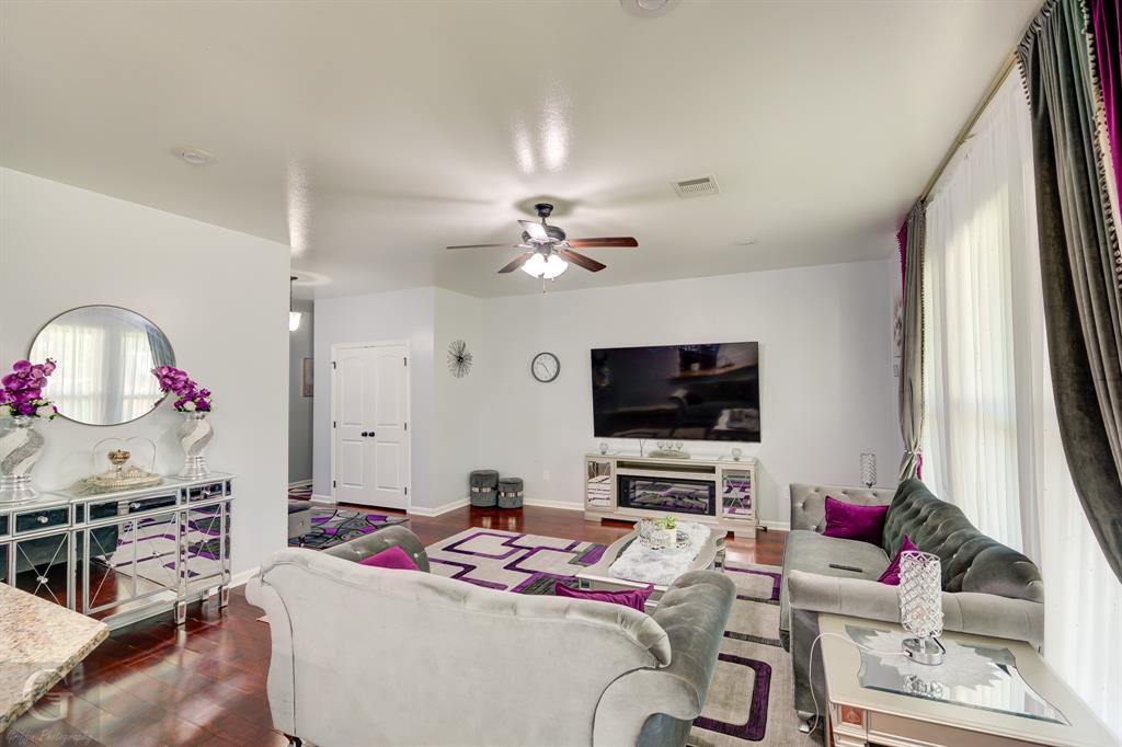 1104 Eli Connor Drive Property Photo 10