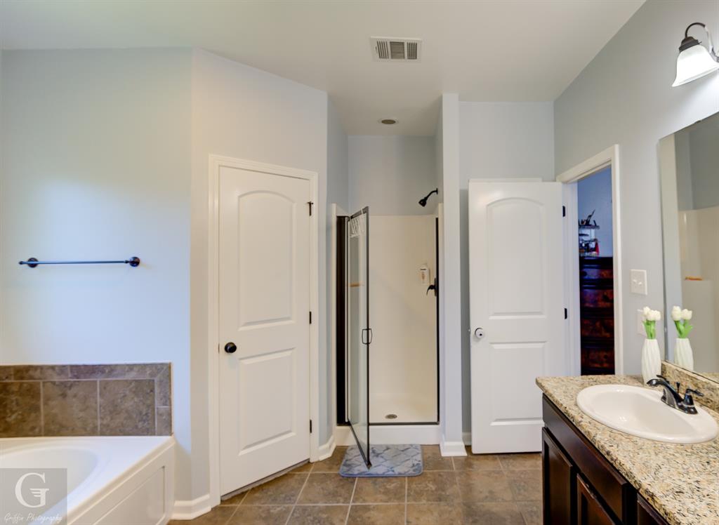 1104 Eli Connor Drive Property Photo 14