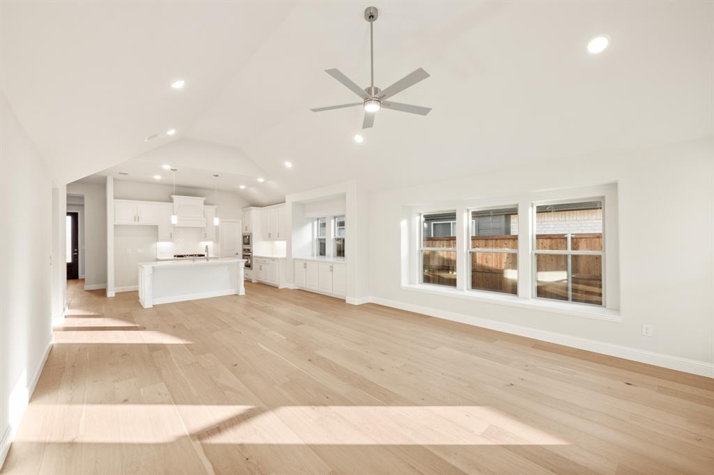302 Kettlewood Drive Property Photo 16